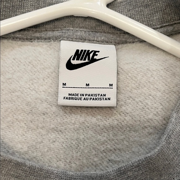 Nike Heather Gray Cropped Sweatshirt - Picture 2 of 6